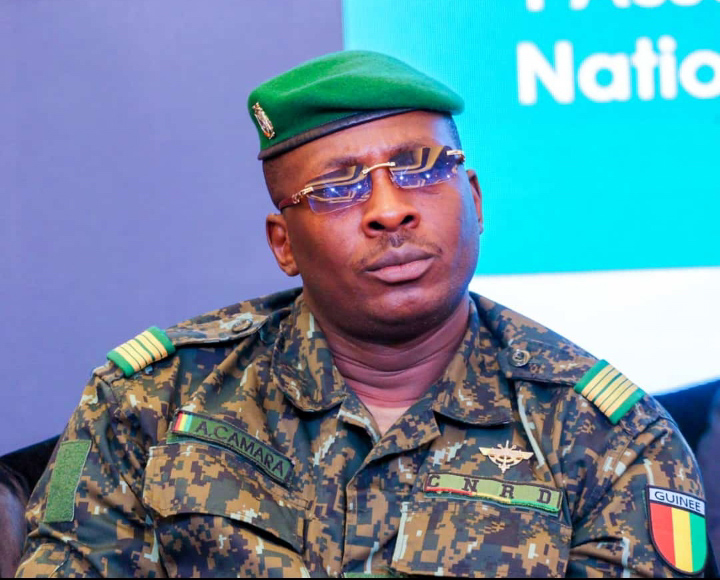 Col Amara Camara: «Il n y pas de crise en Guinée».