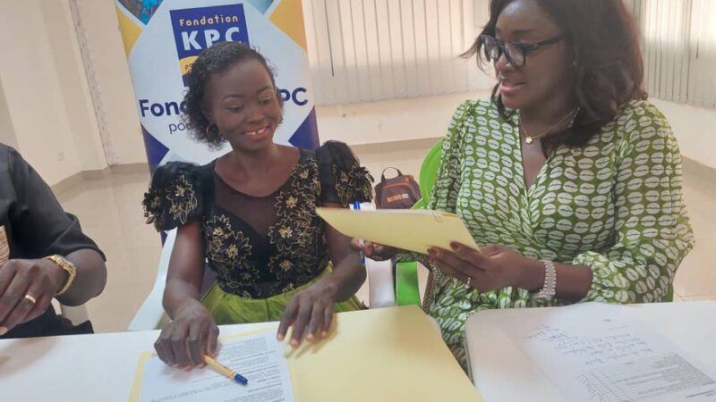 Signature de convention entre la fondation KPC pour l’humanitaire BECA Prod