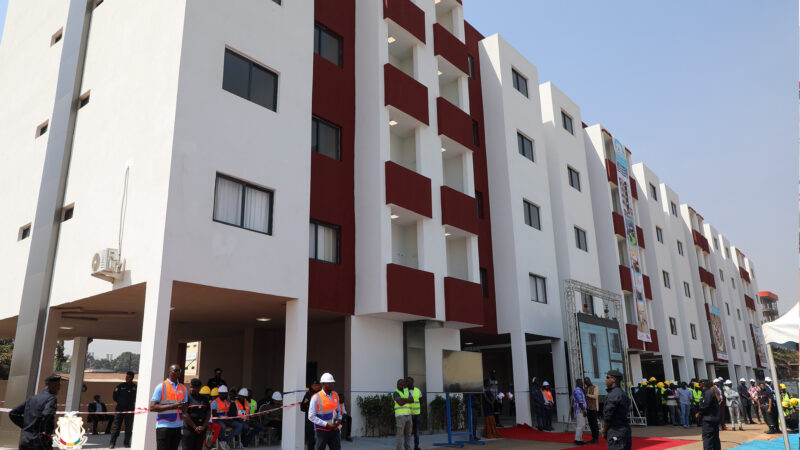 Matoto: Bernard Goumou inaugure le tout premier lot des logements sociaux des fonctionnaires guinéens