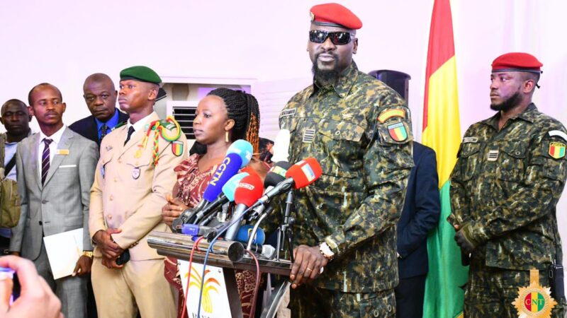 Col. Mamadi Doumbouya au symposium sur le constitutionnalisme:«Nous allons faire une constitution qui résistera au temps et qui pourra être utile à nos enfants»