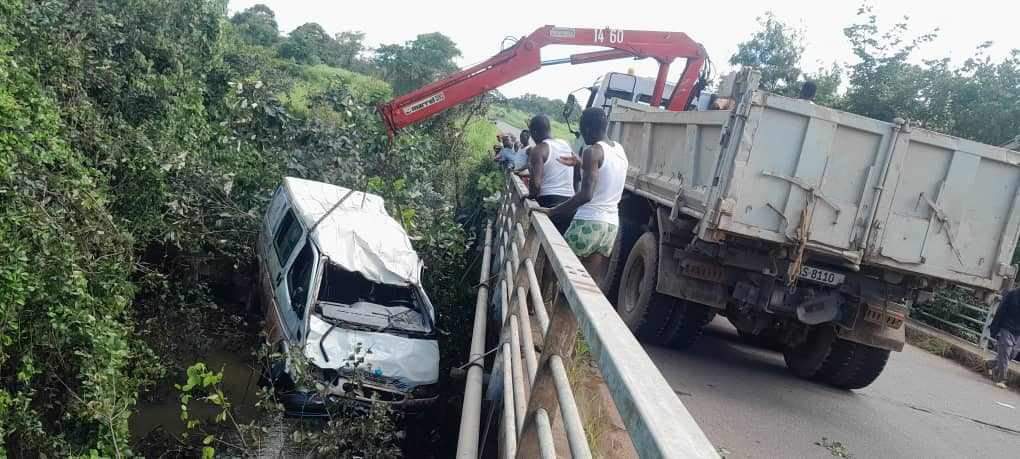 Kissidougou : insomnie et excès de vitesse provoquent l’accident, 12 morts dont 11 enfants et 17 blessés graves (DPS)