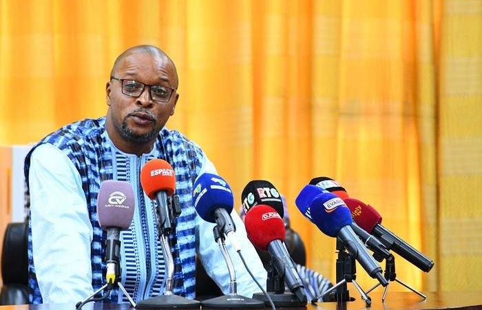 Installation des compteurs prépayés : « même les maisons de Dieu ne seront pas épargnées » (ministre Aboubacar Camara)