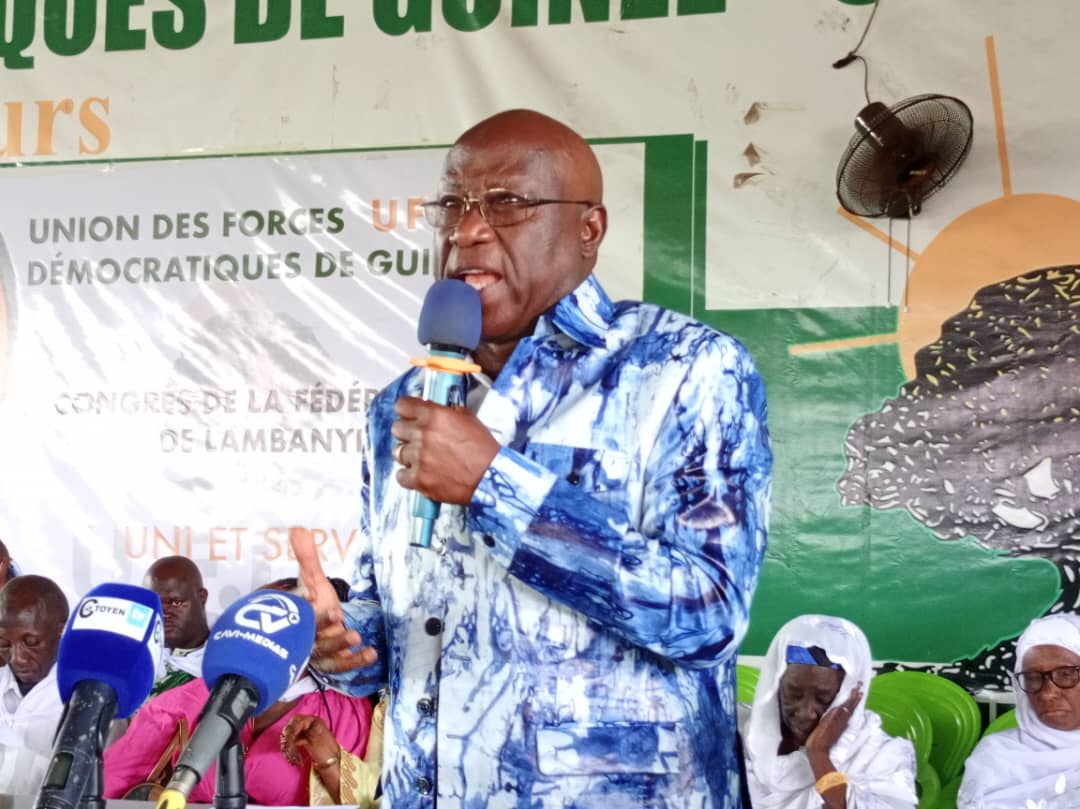 Interdiction faite aux ministres de sortir du territoire: “Je félicite le CNRD pour avoir pris cette décision”, Kalémodou Yansané