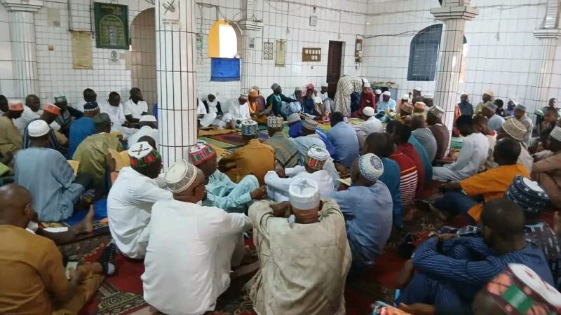 Tragédie de Nzérékoré : Dr David Makongo préside une lecture de saint coran à la mémoire des victimes !