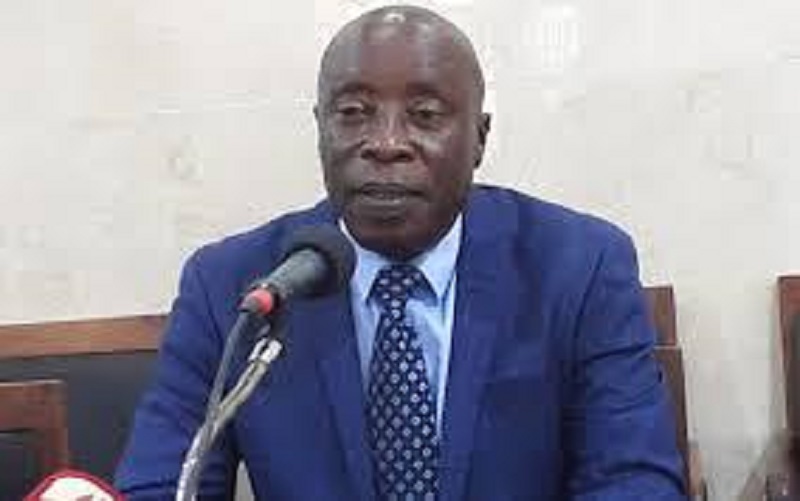 Justice: Paul Yomba Kourouma demande au chef de l’Etat de surseoir au départ des magistrats à la retraite pour cette année. 