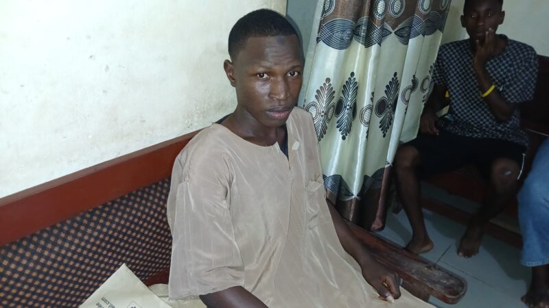 SOS pour Amadou Sidy Diallo: À cause de 22 millions de francs guinéens, ce jeune orphelin risque de finir sur un fauteuil roulant. 