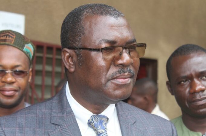 Faya Millimouno : “Bah Oury doit demander pardon à Dadis Camara”.