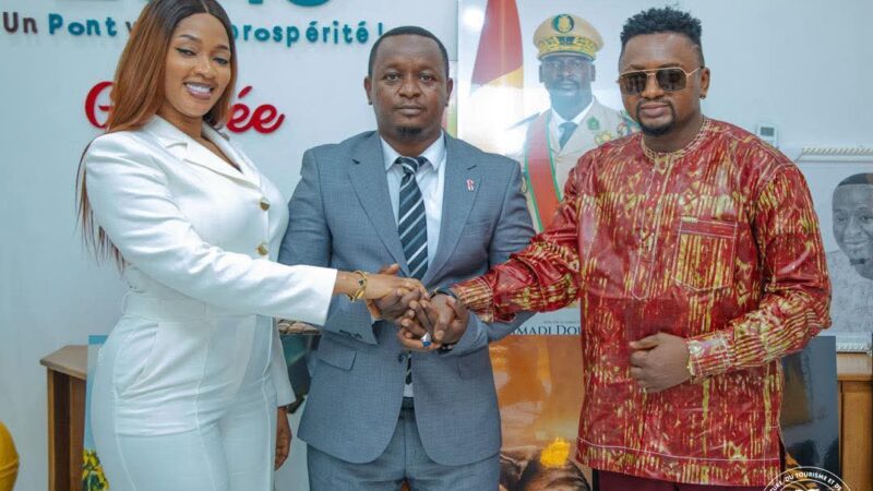 Culture: Azaya se réconcilie avec sa femme