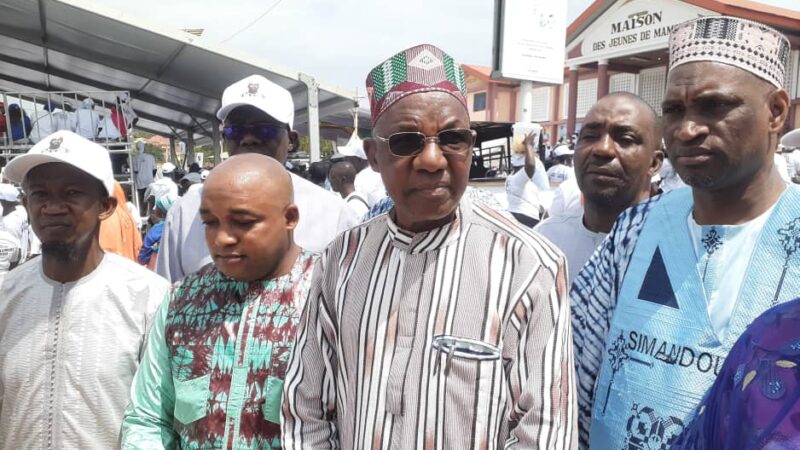 Mamou : Mobilisation massive des citoyens pour la marche en l’honneur des réalisations du Général Mamadi Doumbouya 