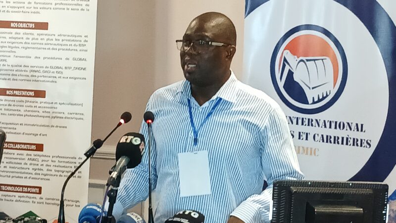 Bationo Didier Valery à la 1ère édition du SIMIC-GUINÉE:  « J&rsquo;invite les entrepreneurs dans le secteur à se faire confiance et à se dire que nous n&rsquo;avons pas toujours besoin d&rsquo;expatriés pour exploiter nos ressources »