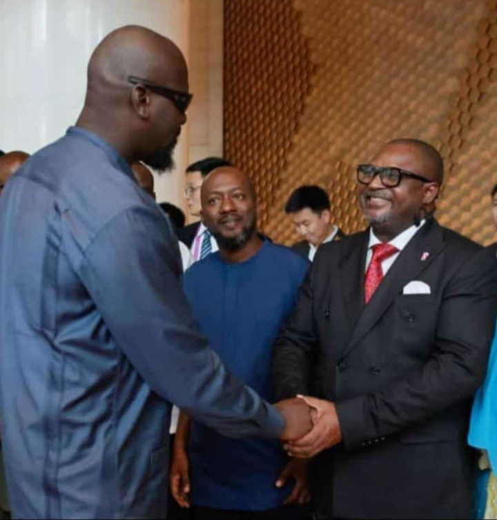 Reconnaissance : La Guinée n’est pas un pays ingrat, Dr David Makongo salué par les citoyens.