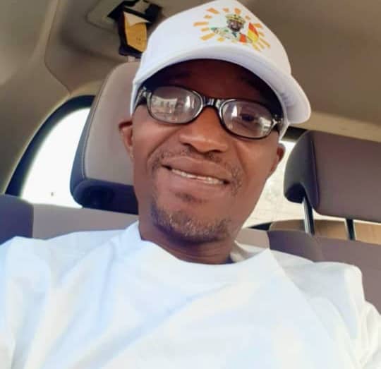 Vulgarisation de la nouvelle Constitution : Le vice-president du mouvement Sogué Nènè explique la nécessité de voter  OUI à la nouvelle Constitution.