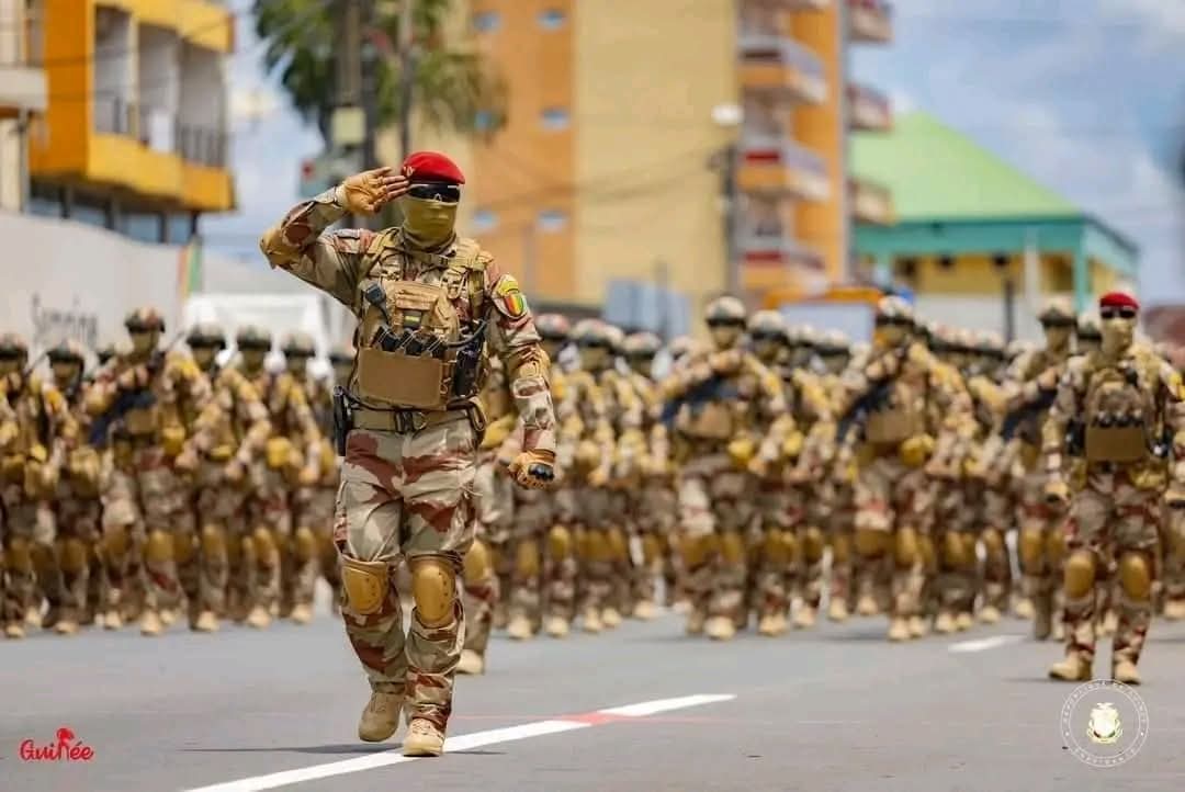 Urgent: Général Mamadi Doumbouya radie un officier des forces spéciales pour «inconduite».