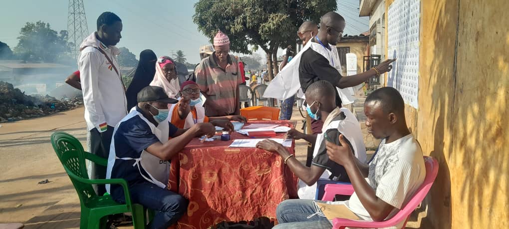 Dixinn : le vote démarre dans le calme malgré un engouement progressif des électeurs