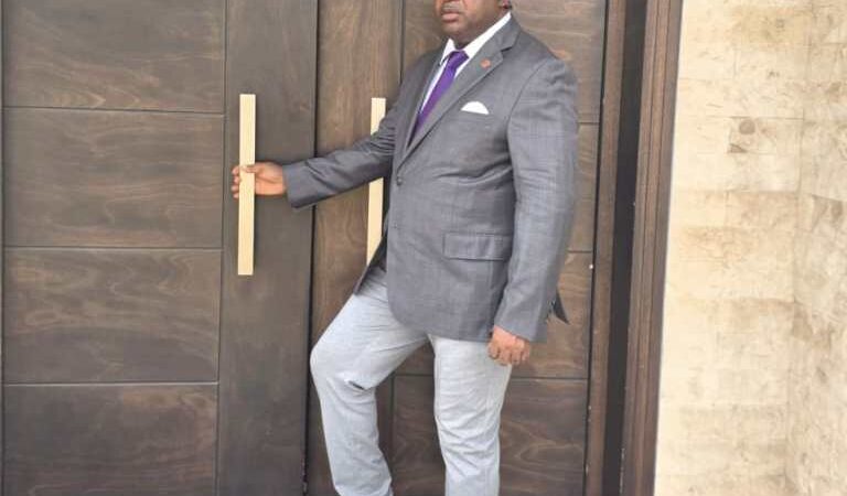 « On ne grandit pas en rabaissant les autres » : le message fort du Dr. David Makongo