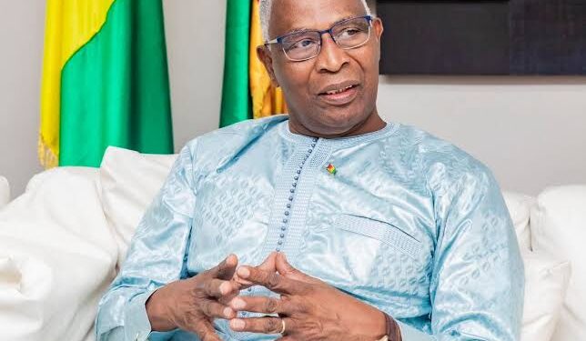 Guinée : Amadou Oury Bah reconduit à la Primature