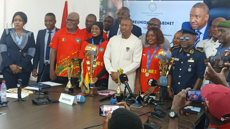 Handball Guinéen : Le sacre mondial célébré au sommet de l&rsquo;État