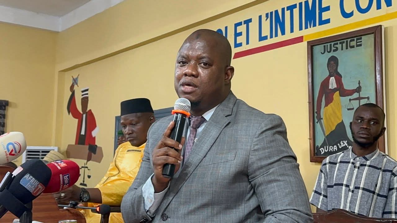 Alphonse Charles Wright avertit: « Je viens pour terminer dans la légalité ce que j’ai commencé »