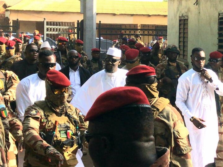 Tabaski 2026 : Mamadi Doumbouya en communion avec la population de Kankan pour la prière de la fête
