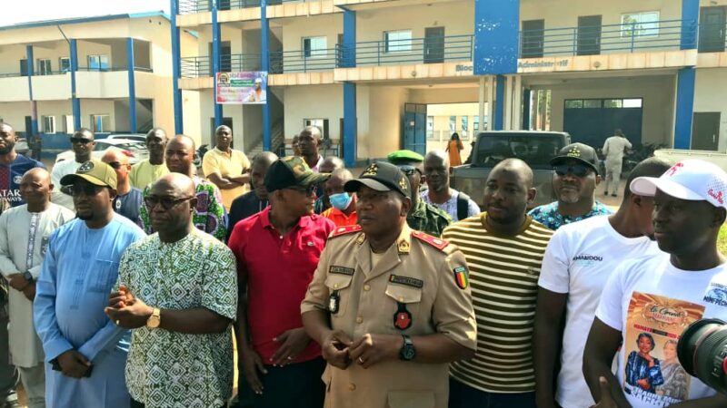 Guinée : le préfet de Kankan, le Col. Mohamed Niang, lance les épreuves du Grand Prix littéraire présidentiel de l’excellence