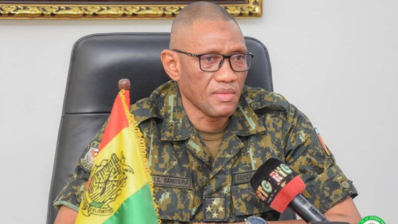 Guinée : Face aux rumeurs, l&rsquo;armée fait bloc derrière le Général Mamadi Doumbouya