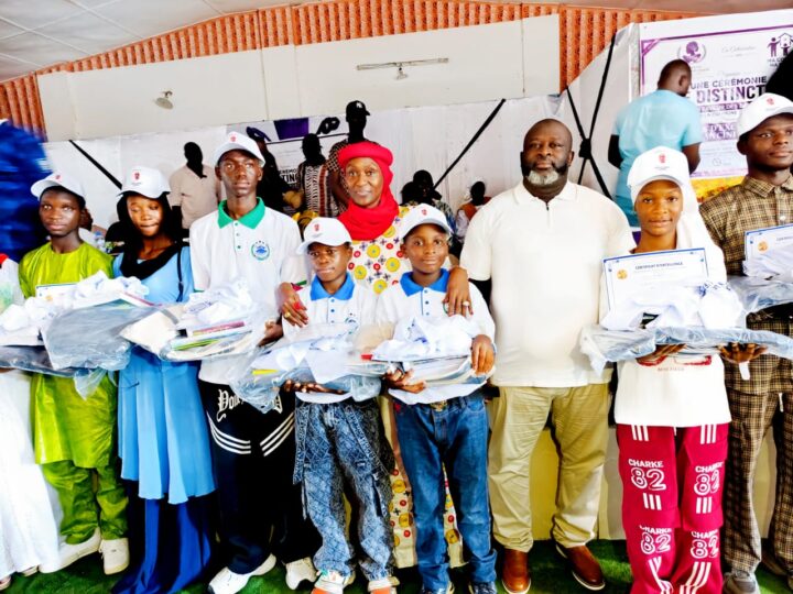 Distinction honorifique aux lauréats de Matam : Hadja Djènè Condé célèbre l&rsquo;excellence scolaire