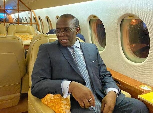 Guinée : Ibrahima Kassory Fofana quitte Conakry pour des soins en France