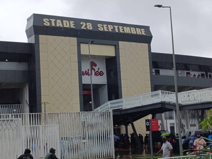 Infrastructures sportives : les autorités guinéennes effectuent une visite technique du nouveau stade du 28-Septembre