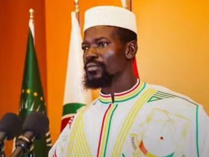 Adresse à la nation de Mamadi Doumbouya : »Je continuerai à défendre chaque mètre carré du territoire guinéen »