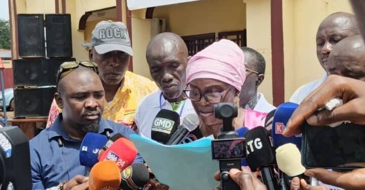 Journée mondiale des enseignants en Guinée : le SLECG célèbre la profession en différé